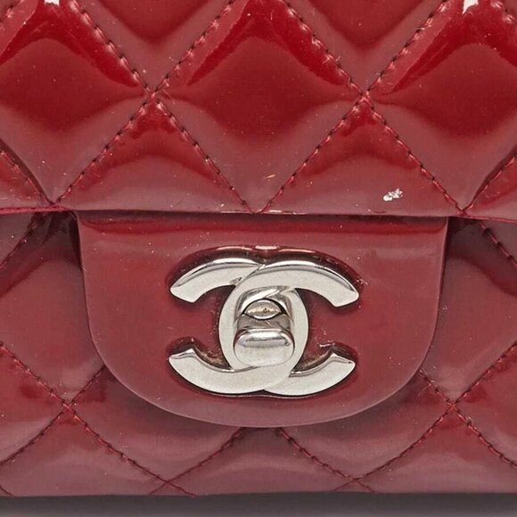 Chanel Red Quilted Patent Leather Classic Medium Double Flap Bag - Picture 3 of 12